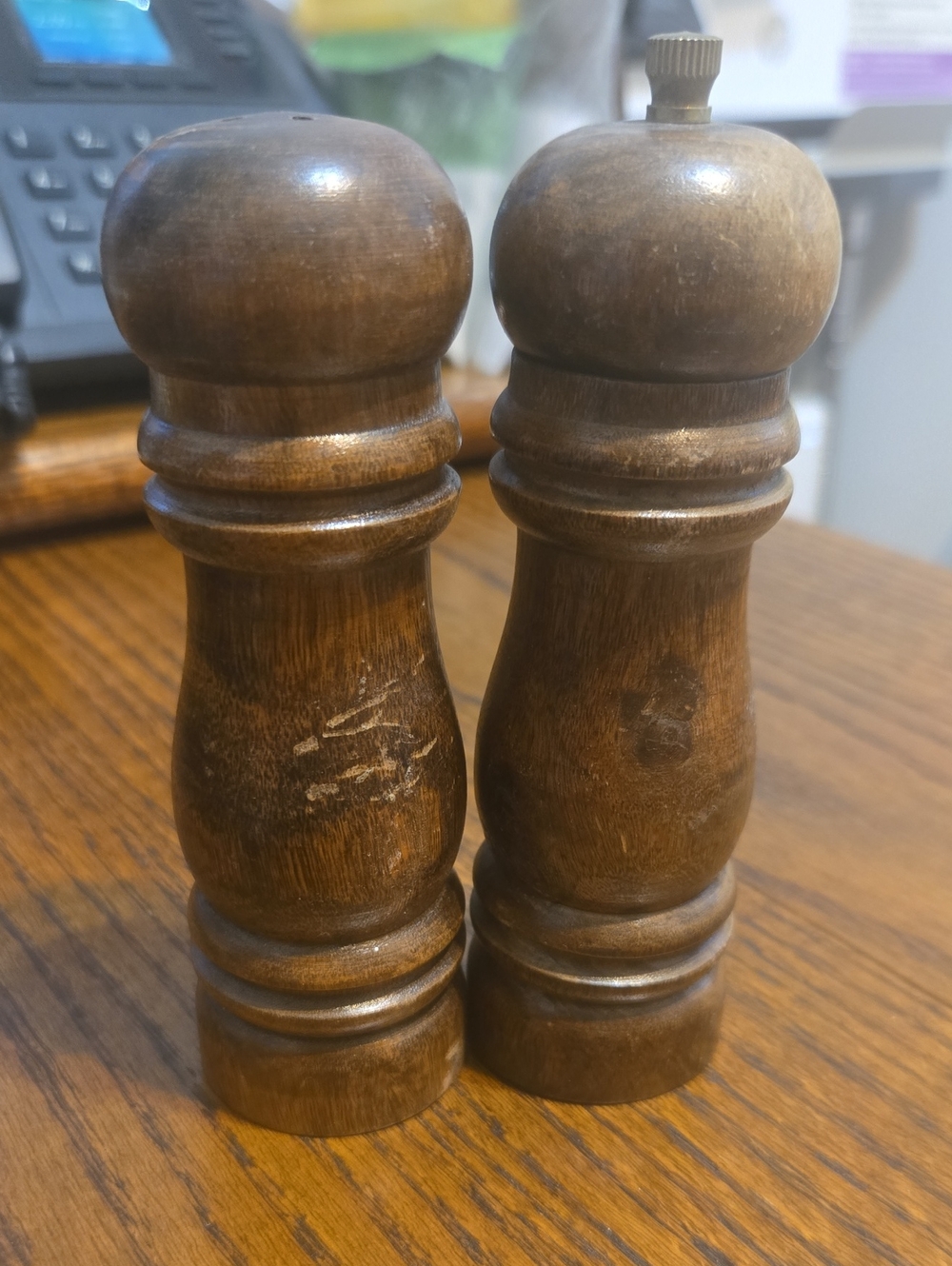 Vintage Wood 5" x 1.5" Salt Shaker and Pepper Grinder Retro Unbranded